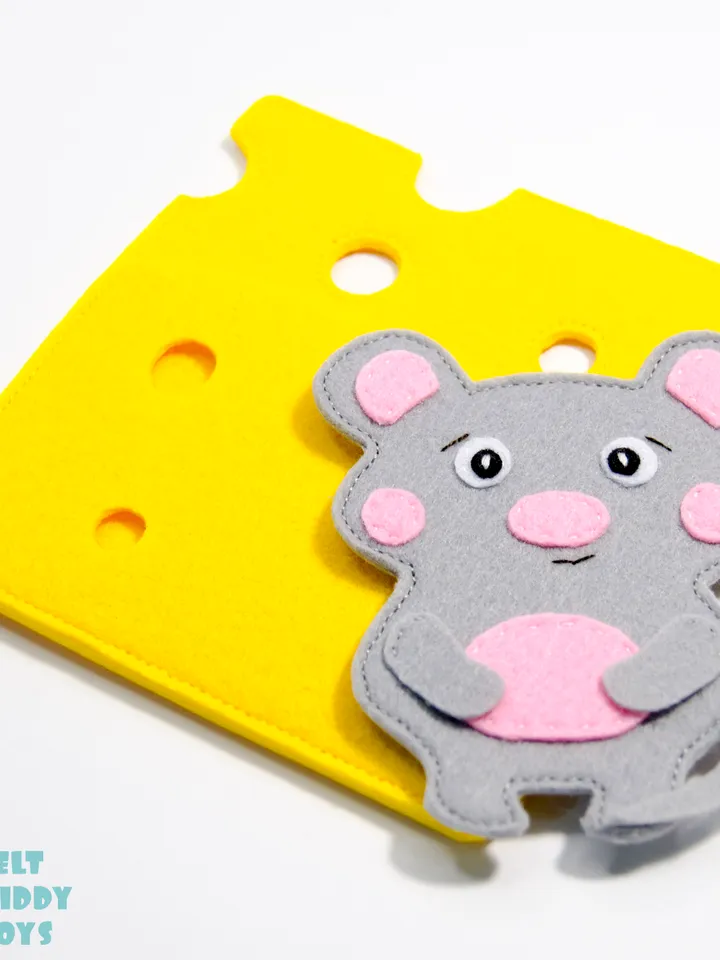 Mouse in Cheese house, PDF Pattern and Tutorial, SVG file