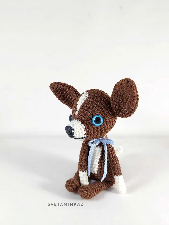 Crochet Chihuahua Amigurumi Dog Pattern. Digital Download. PDF.