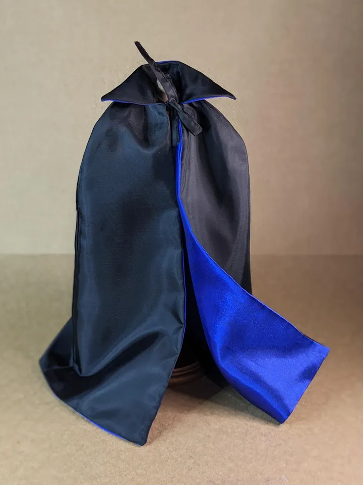 Two-sided black & blue Halloween Vampire cape for 13 inches fashion dolls