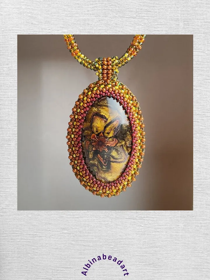 Green necklace pendant beaded boho