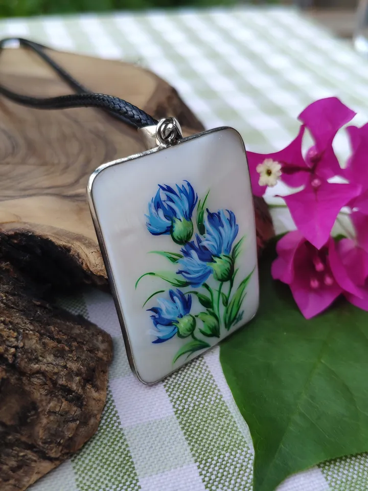 Pearl pendant necklace: Bright blue cornflowers on handmade lacquer necklace • trendy jewelry for blue summer dress • hand painted blossom