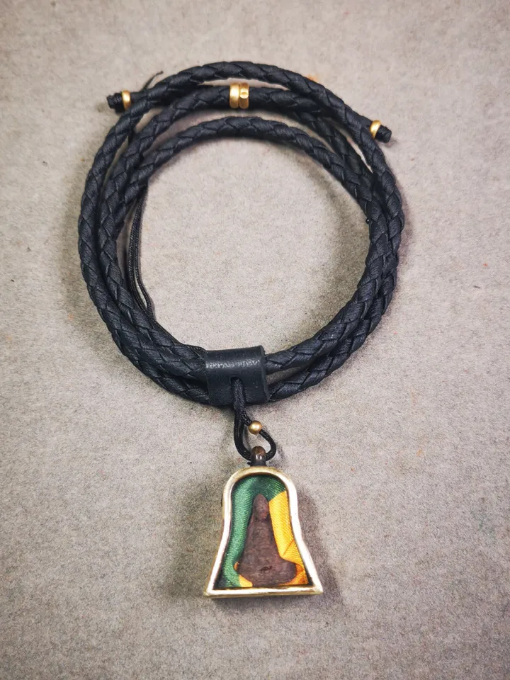 Gandhanra Antique Handmade Gau Ghau Shrine, Je Tsongkhapa,Losang Drakpa,Je Rinpoche,Mini Tibetan Buddhist Altar Amulet Pendant