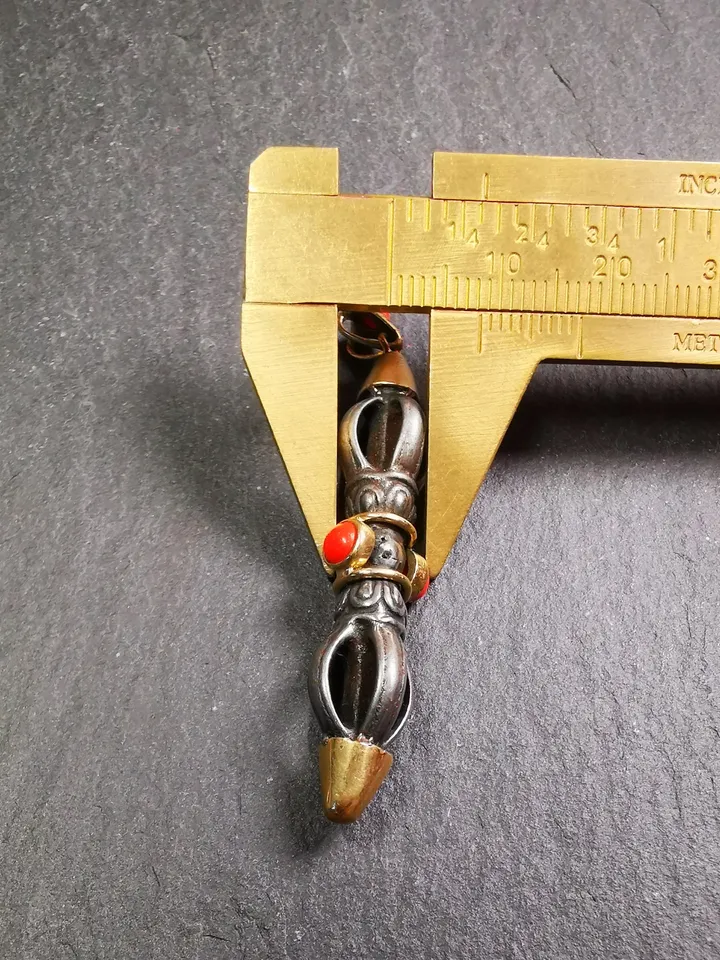 Gandhanra Tibetan Buddhist Amulet,Vajra Dorje Pendant, Made of Cold Iron,Inlaid with Agate,1.96&quot;