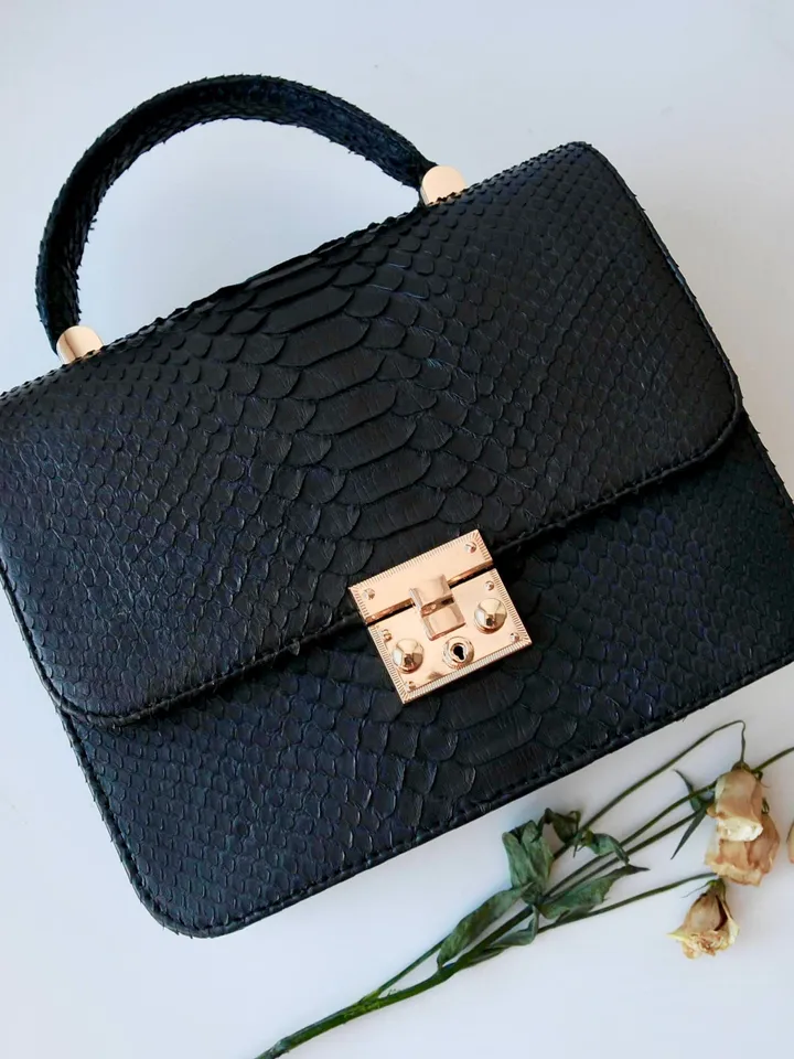 Genuine python skin classy woman bag | designer leather bag | woman hadle bag | chain crosshandle elegant snake bag | Snake print purse