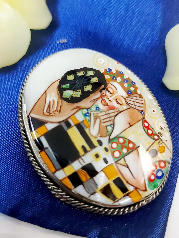 Brooches for women: Gustav Klimt "The Kiss" on handmade pin for dress, original Art Nouveau pins made from mother of pearl shell