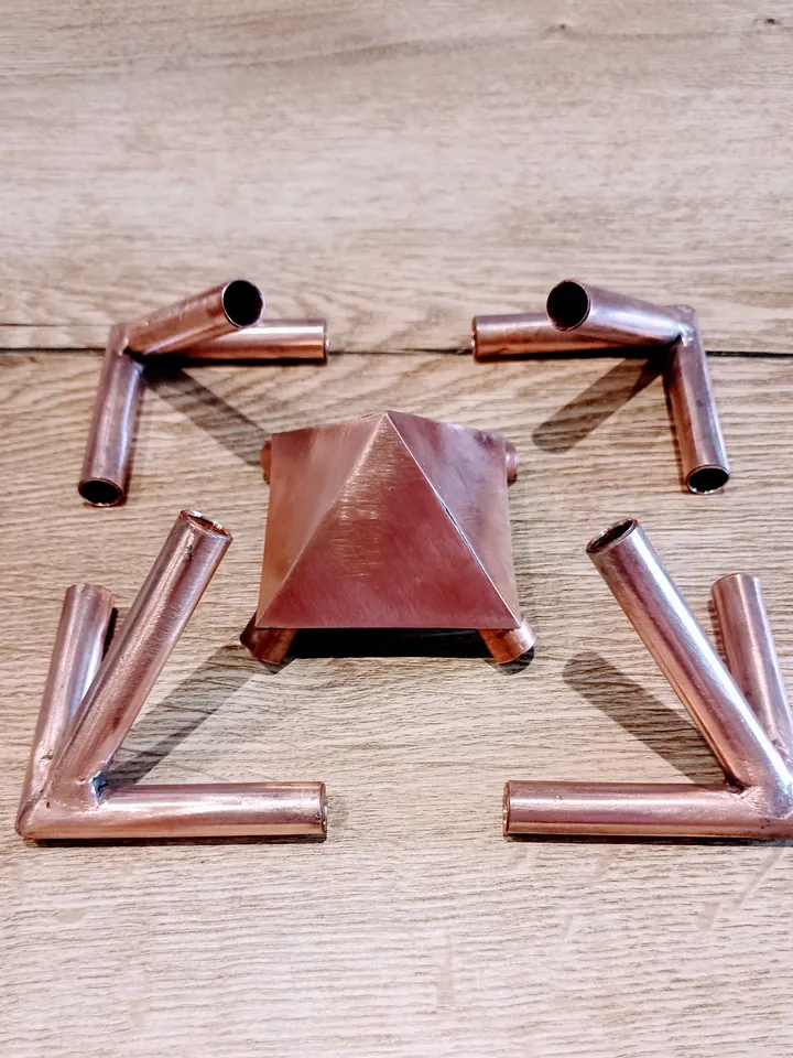 Set of copper connectors for the pyramid of healing and meditation. For pipes with an outer diameter of 3/8 inch