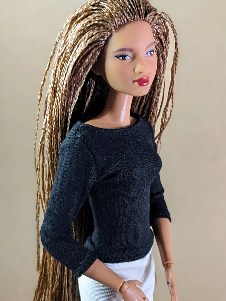Black long-sleeve T-shirt for 1/6 scale fashion female dolls