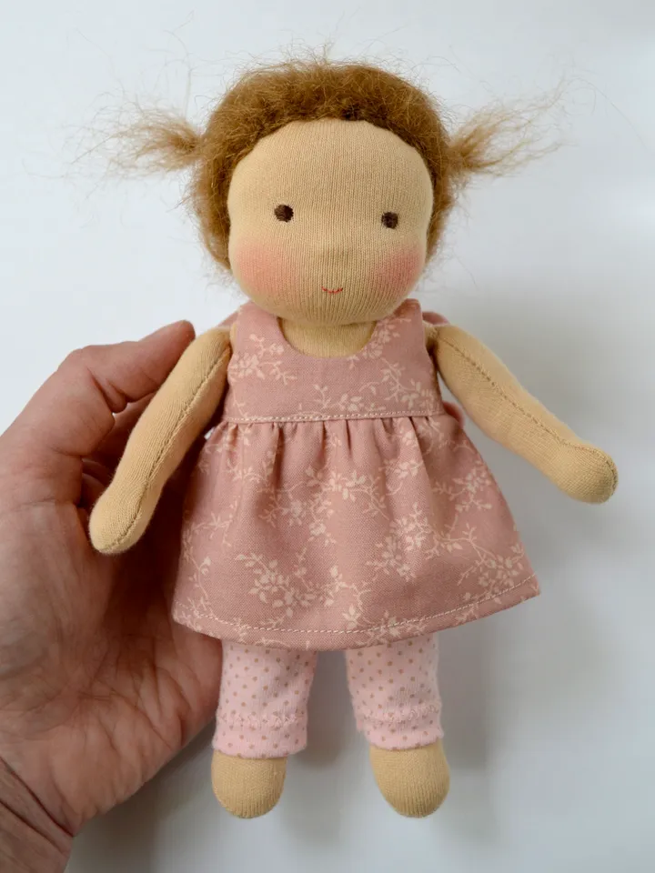 DIY Waldorf classic doll 7 inch (18 cm) tall. PDF sewing pattern and tutorial. Patterns of doll clothes as bonus!