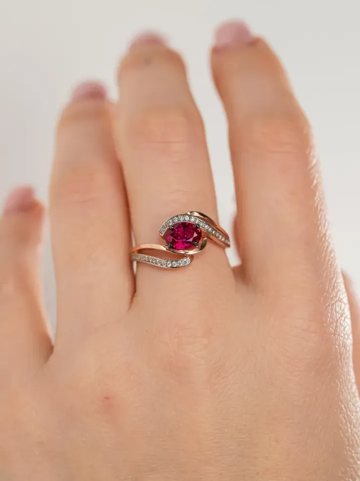 Ring Silver gold plated 925 with corundum ruby