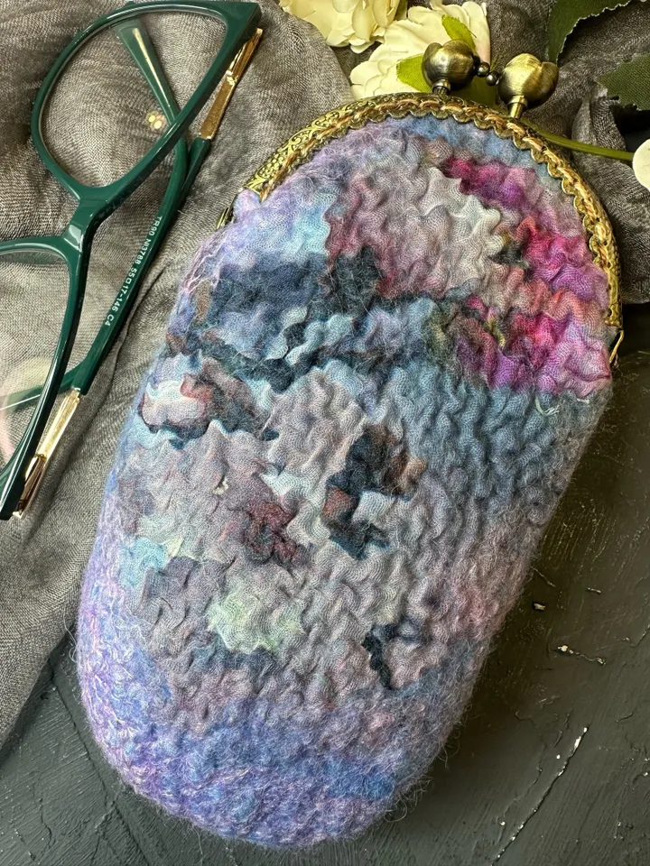 Glasses case for woman