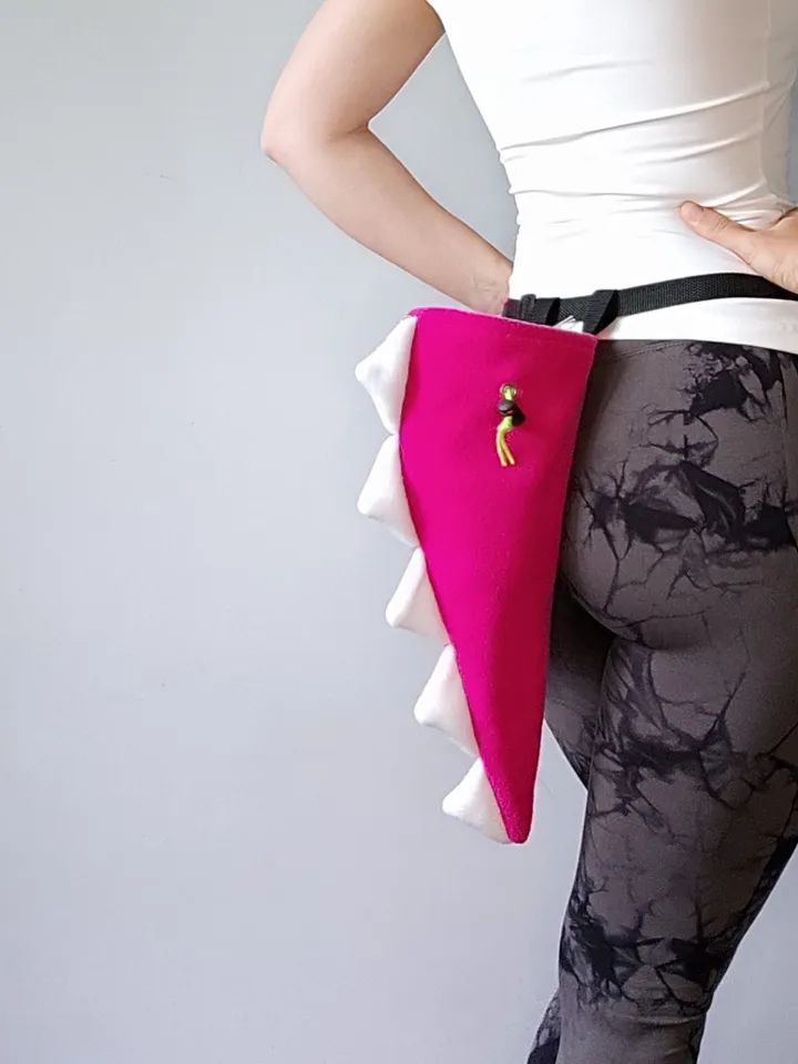 Chalk bag Dino Tail pink for rock climbing