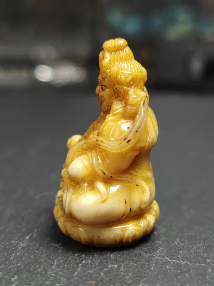 Gandhanra Antique Consecrated Tibetan Buddha statue - Yellow Jambhala(Dzambhala),Carved from Deer Antlers,40mm × 30mm × 20mm