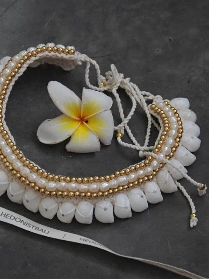 Big Shell Tie Handmade Macrame Chocker | Boho Chic Bohemian Jewelery | Coachella Pearl Necklace | Hippie Gypsy Style Accesoiries