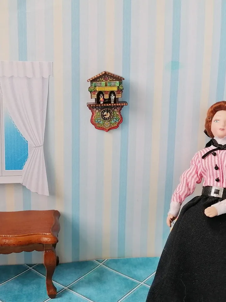 Dollhouse clock. Scale 1:12