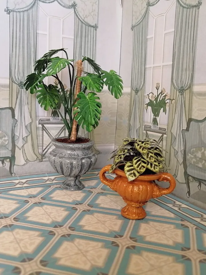 Flower in a pot. Dollhouse miniature.1:12 scale.