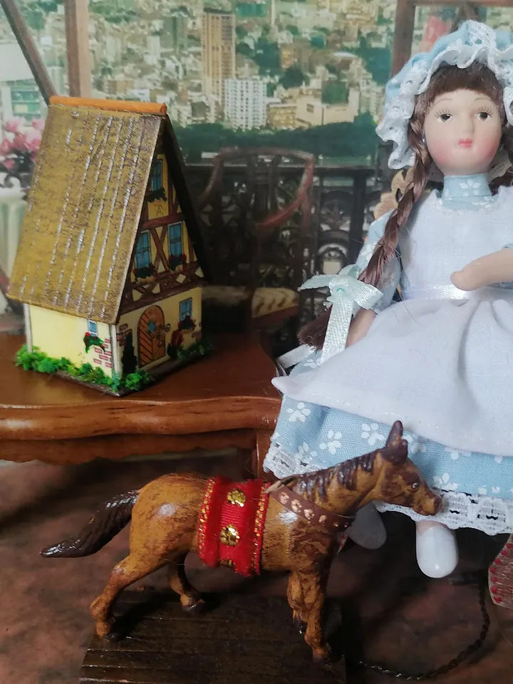 Doll lodge.Dollhouse. A toy for a doll.1:12 scale.