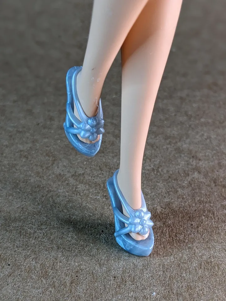 Silver heels sandals for 1/6 scale female dolls