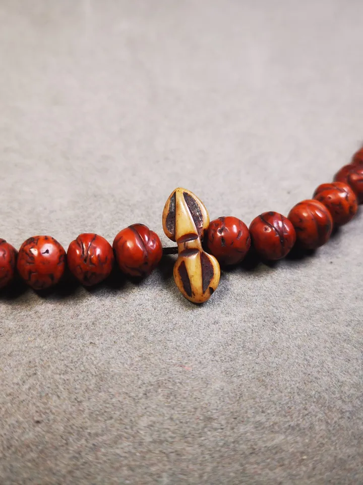 Gandhanra Hand Carved Tibetan Yak Bone Amulet, Vajra and Kila(Dorje Phurba) Pendant for Mala,Prayer Beads