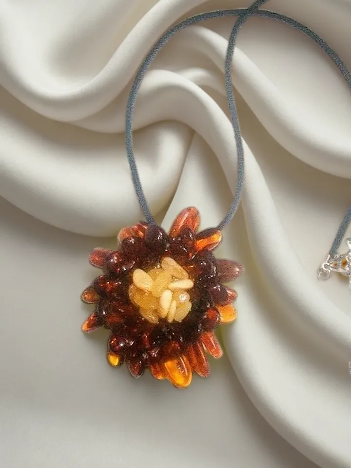 Baltic Amber Flower Pendant Necklace Jewelry For Women girl Holiday Aster Flower handmade jewelry Bohemian Summer autumn jewelry