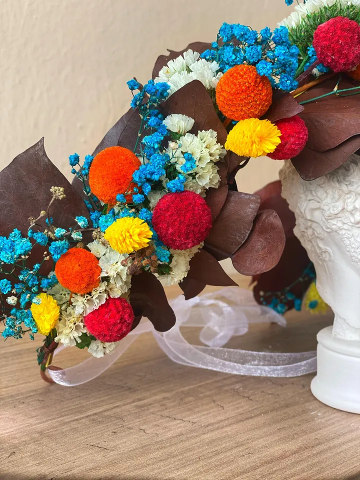 dried flower crown, shocked leaves, craspedia flower, chickweed palaris,autumn leafy crown,costume design,rustic crown design