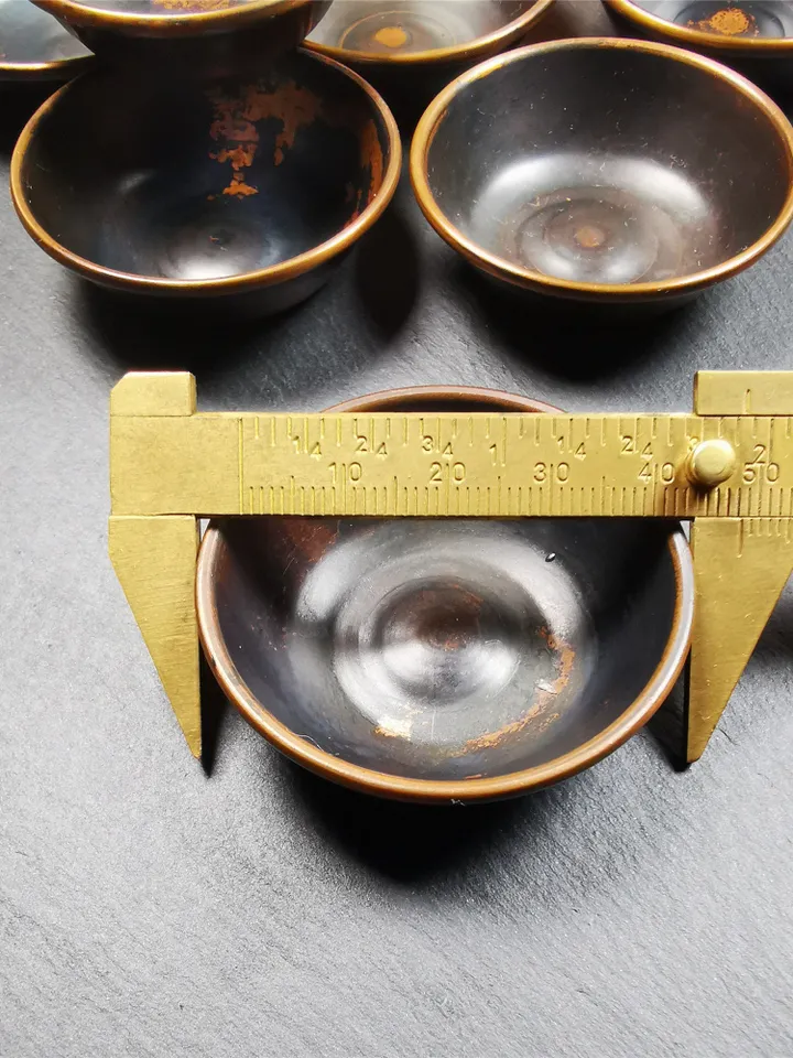 Gandhanra Handmade Tibetan Buddhist Water Offering Bowls,Yonchap Bowls,Made of Red Copper,1 Set of 7 Bowls,1.9"