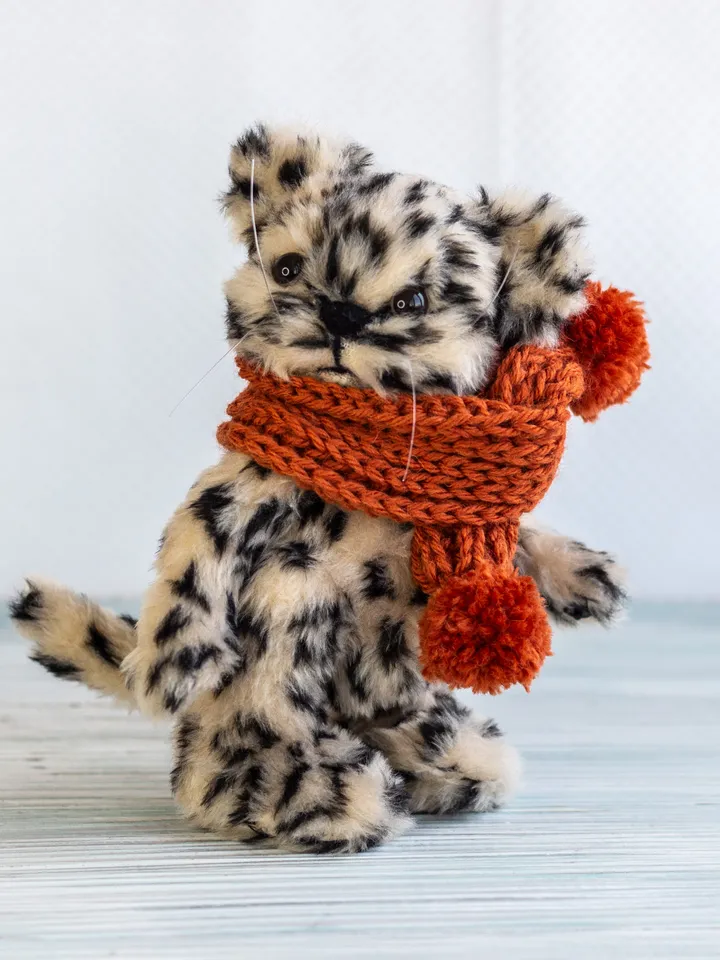 Exclusive Handmade Stuffed Cats toy: A Collectible Soft Animal Gift/ 2 cats together