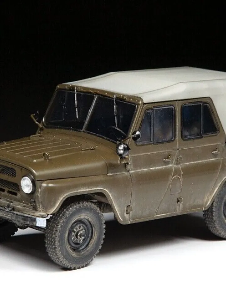 Original ZVEZDA 3629 Russian Soviet Military Off-Road Vehicle UAZ-469 Plastic Model 1:35