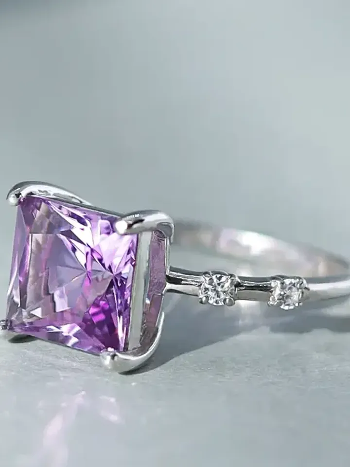 Women's ring silver 925 with amethyst and cubic zirconia