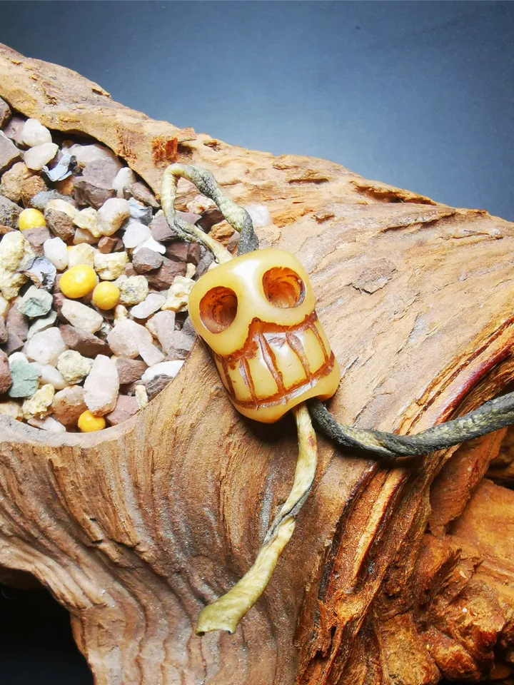 Gandhanra Tibetan Amulet,Yak Bone Carved Skull Sītavana Pendant, Hand-carved Skull Pendant Charm
