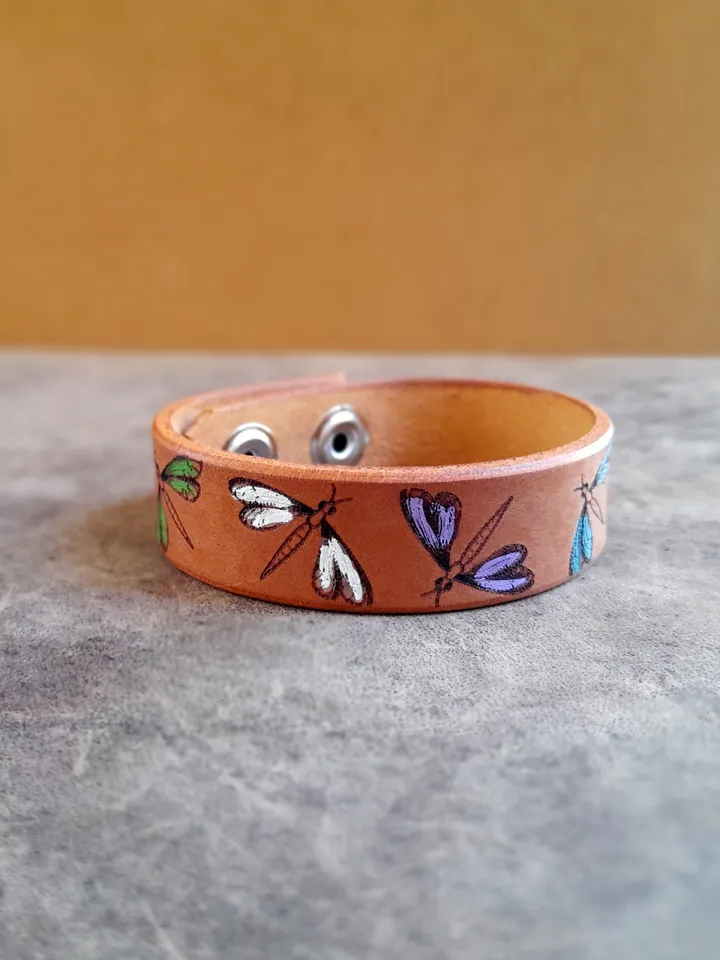 Hand Painted Dragonfly Bracelet, Handmade Adjustable Full Grain Leather Cuff, Secret Message, Cute Gift for Daughter/Sister