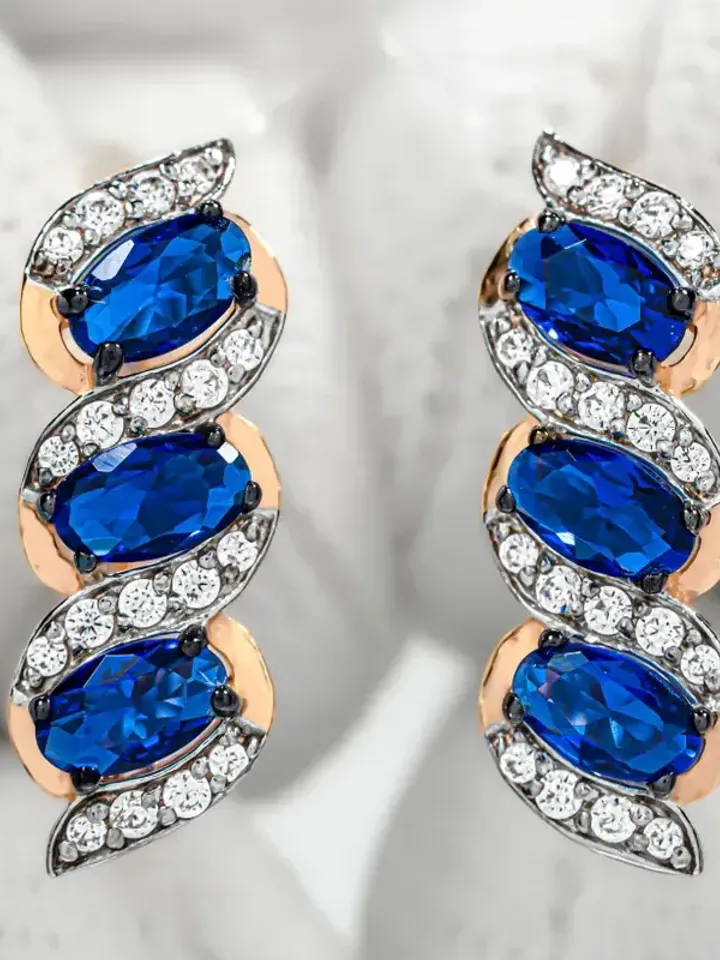 Earrings jewelry Silver gold plated 925 assay value with corundum sapphire