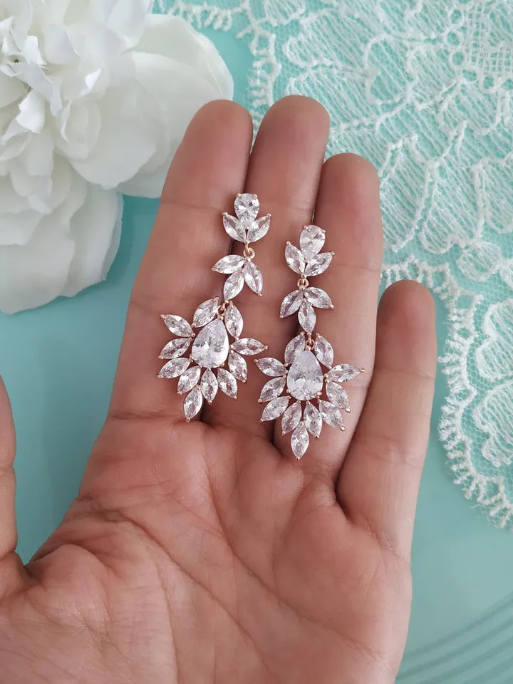 Swarovski Crystal Wedding Earrings Rose Gold Wedding Jewellery Gold Chandelier Earrings Art Deco CZ Wedding Earrings Vintage Bridal Earrings