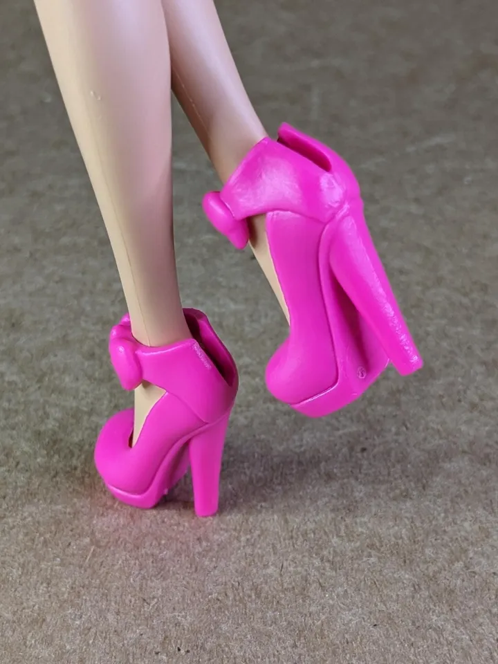 Pink high heels shoes for 10.5 inch female dolls (MH, EAH)