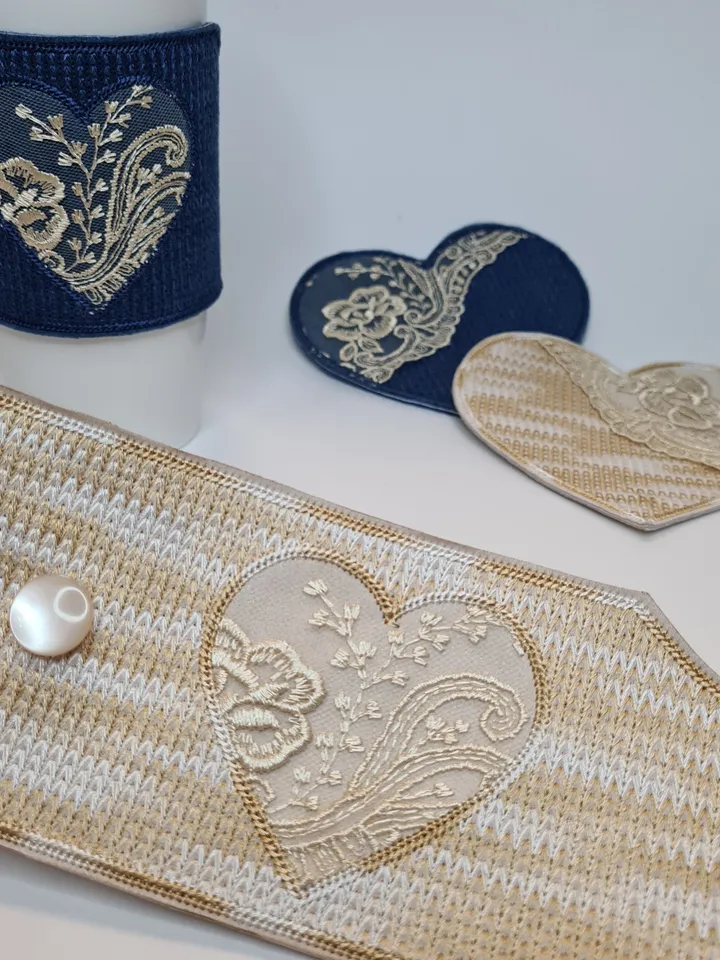 Set of cup holder and warmer for a mug in the hoop with knitted effect