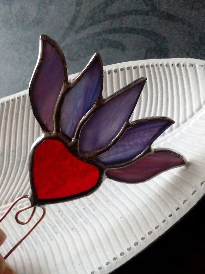 Purple lotos flower, Garden art, Glass flower, Plant pot glass stake. Stain glass plant, heart flower pot pole