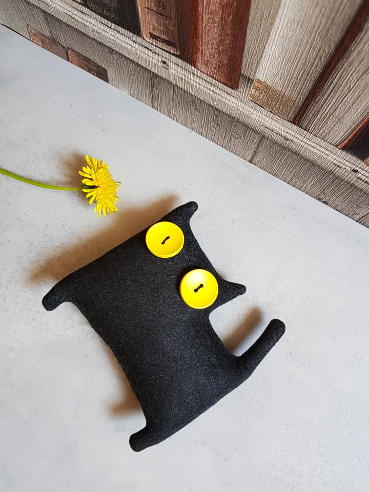 Black Cat Sewing pattern PDF, halloween doll diy, stuffed animal pattern