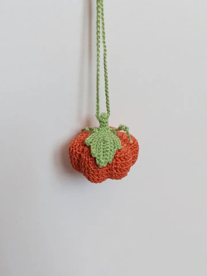 Crochet keychain pumpkin, Halloween decoration auto accessories, fall car decor