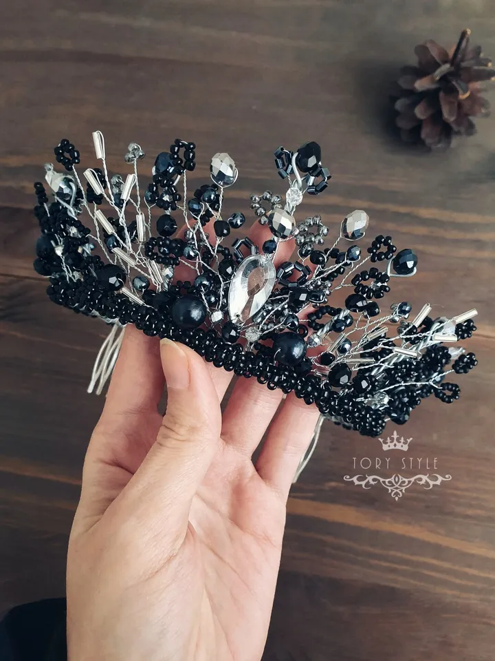 Black crown, Black tiara, Halloween headpiece, Black diadem, Halloween crown,Gothic headpiece, Gothic crown, Halloween