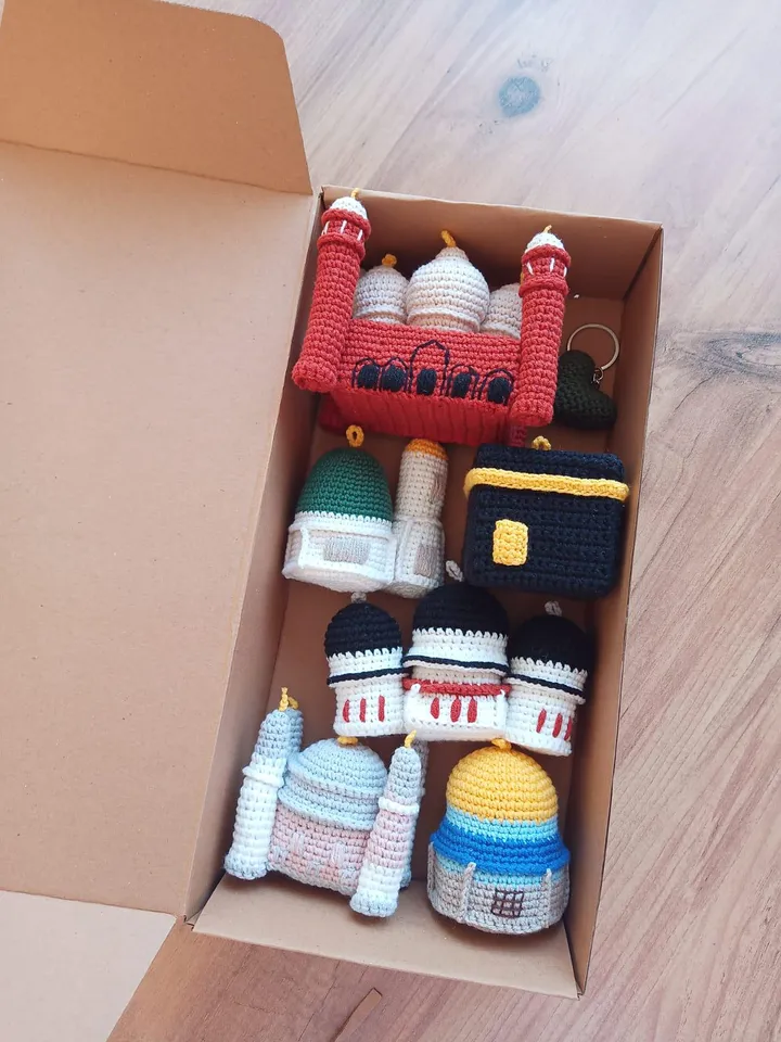 Ayasofia, Endinesia, Pakistan, Mosque Amigurumi Masjid al Nabawi Crochet, Amigurumi Baby Mobile Kaaba, Muslim Gifts, Ramadan Home Gifts