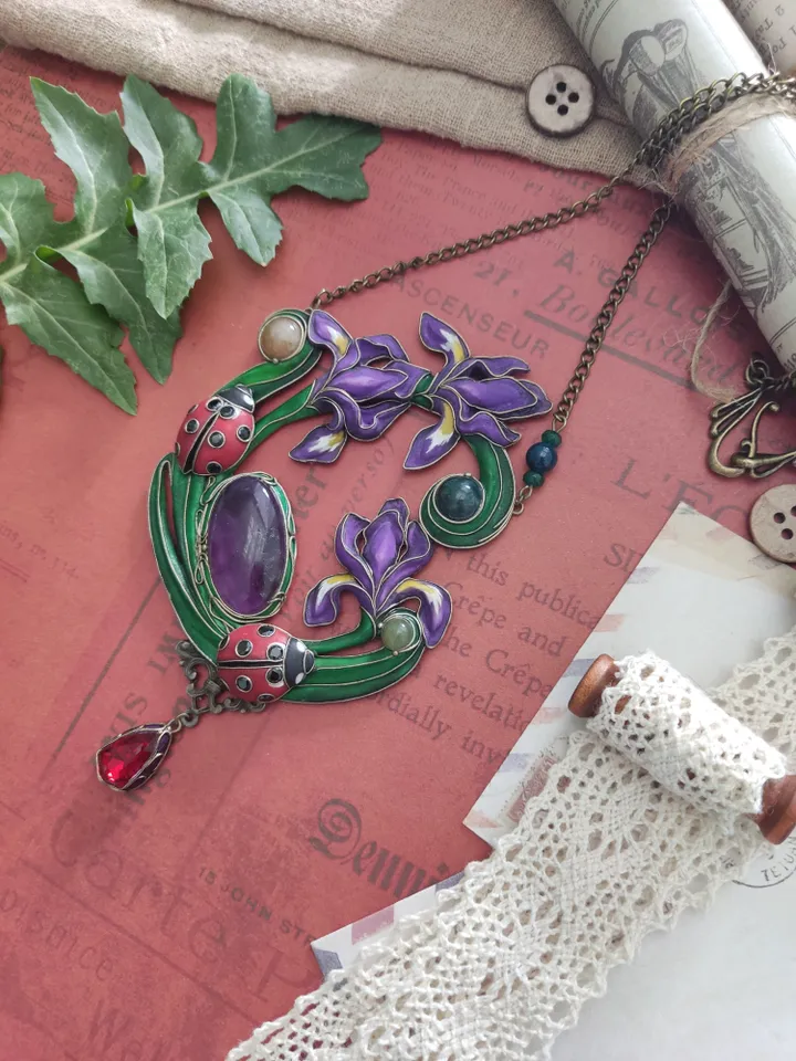 Japanese Iris, Fringed Iris Necklace, Shaga Flower, Ladybugs necklace