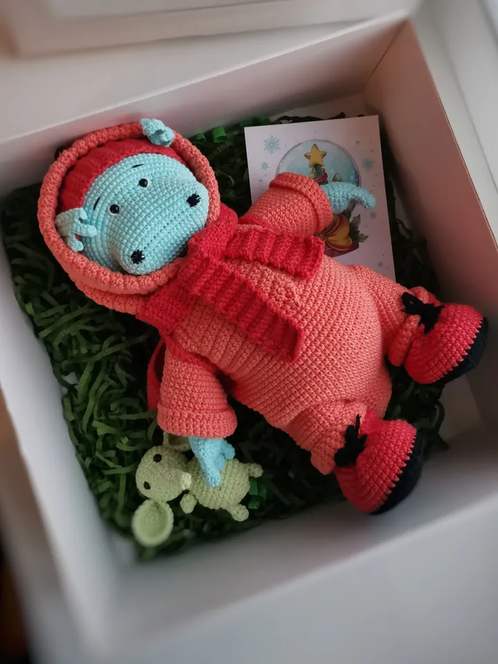 Crocheted dragon amigurumi, souvenir handmade toy, christmas gift, birthday gift