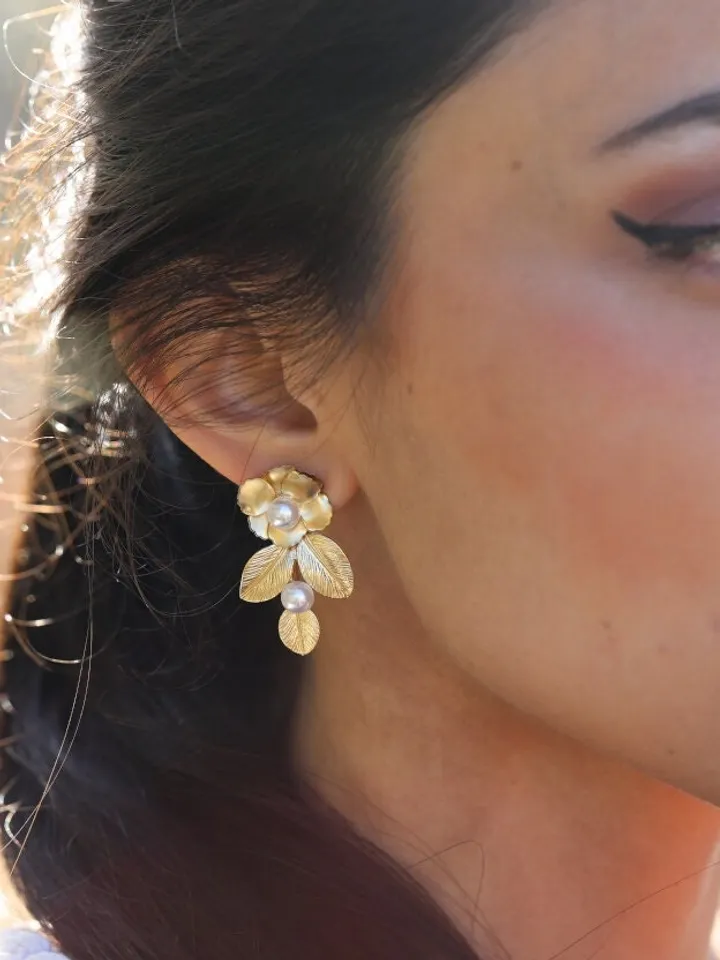 Boho Wedding Earrings | Flower Bridal Earrings | Gold Wedding Jewelry | Floral Earrings | Bridesmaid Gift | Leaf Jewelry For Bride Jewellery