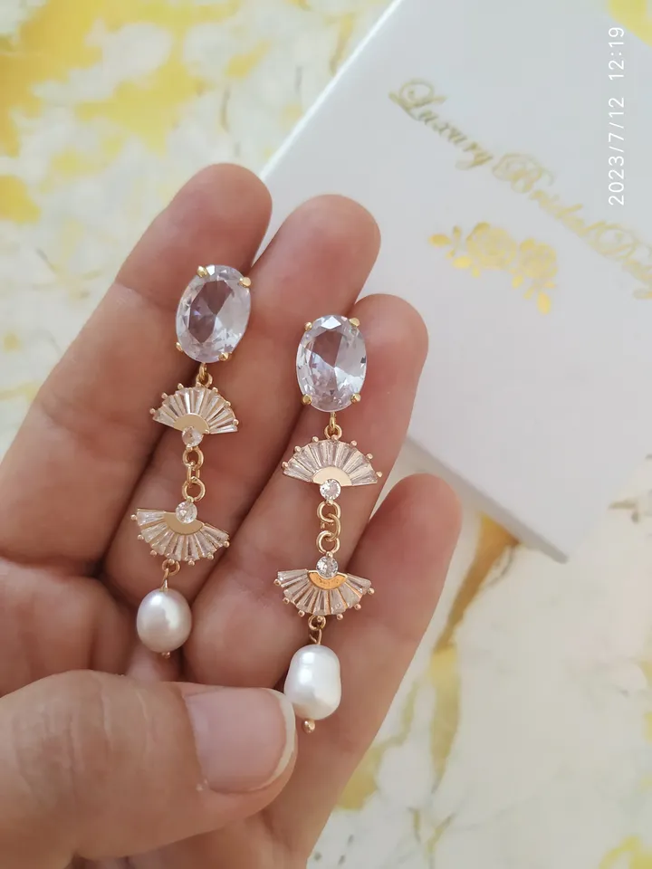 Art deco Extra Long Gold Wedding Earrings, Freshwater Pearl Boho Bridal Earrings, Fan Vintage Style Statement Earrings, Swarovski Jewelry
