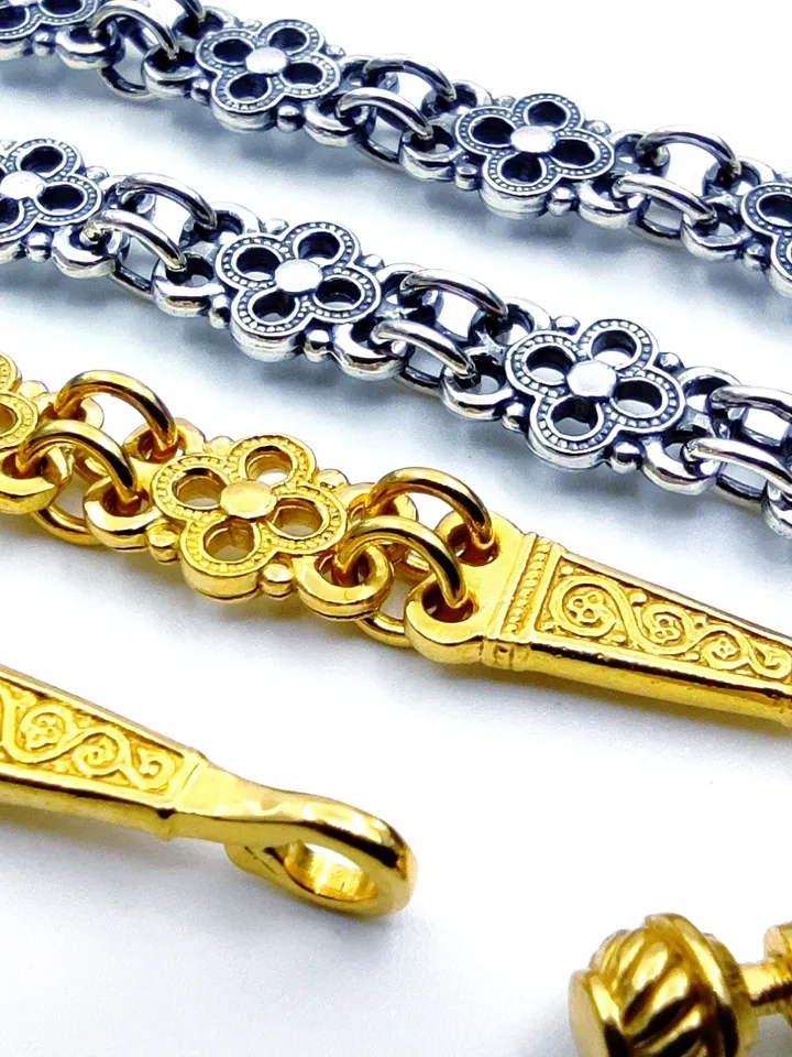 Beautiful chains with a convenient adapter