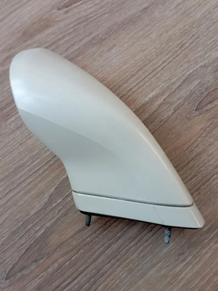 USED JDM HONDA CRV/CR-V 97-01 RD1,RD2 WHITE FENDER MIRROR