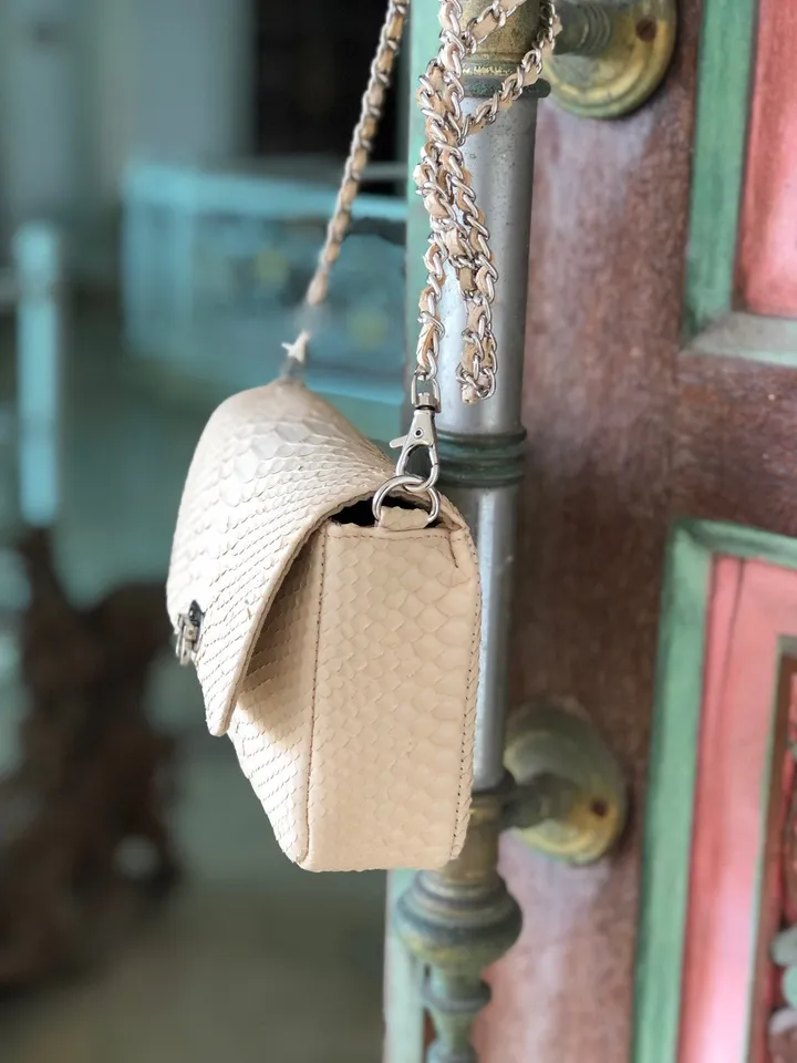Genuine Python Skin Cream Color Crossbody Detachable Chain Handbag Mini Summer Elegant Classy Purse Clutch, Milk Color Python Leather Lady