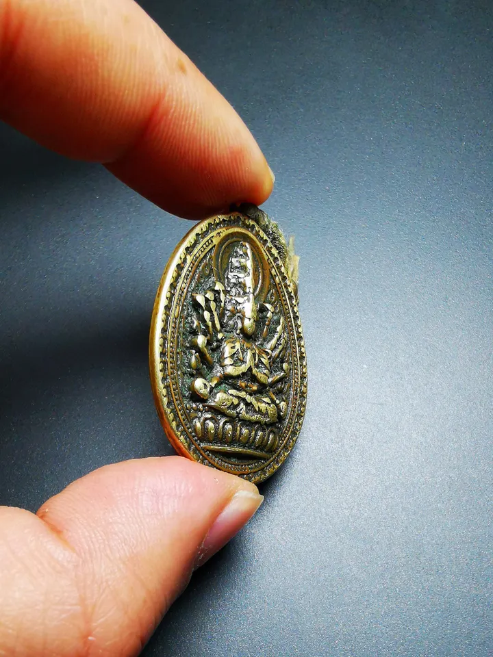 Gandhanra Antique Tibetan Buddhist Protective Pendant,Double Sided Avalokitesvara Amulet,Padmapani,Kuanyin Pendant,Made of Brass
