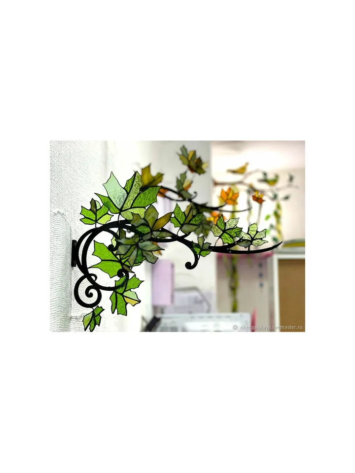 Tiffany Stained Glass: Maple Leaves on a Monogram, Tiffany Glass Art, Tiffany Stained Glass Artwork, Tiffany-Style Stained Glass: Maple Leaves, 
Tiffany Stained Glass Artwork: Maple Leaf Motif, Maple Leaves Pattern, Tiffany Stained Glass: Maple Leaf Desig