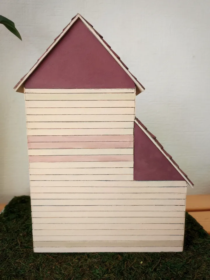 Miniature Roombox Diorama of Deer House scale 1/24