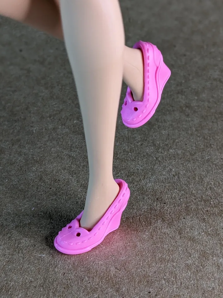 Pink wedge shoes for 1/6 scale female dolls